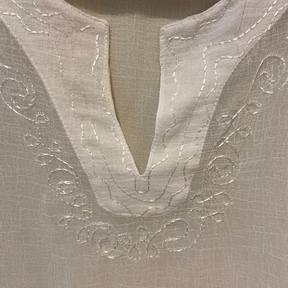 NWOT Sand N Sun Women's White Sheer Embroidered V‑Neck Swim Cover Up Top XL - Picture 5 of 11